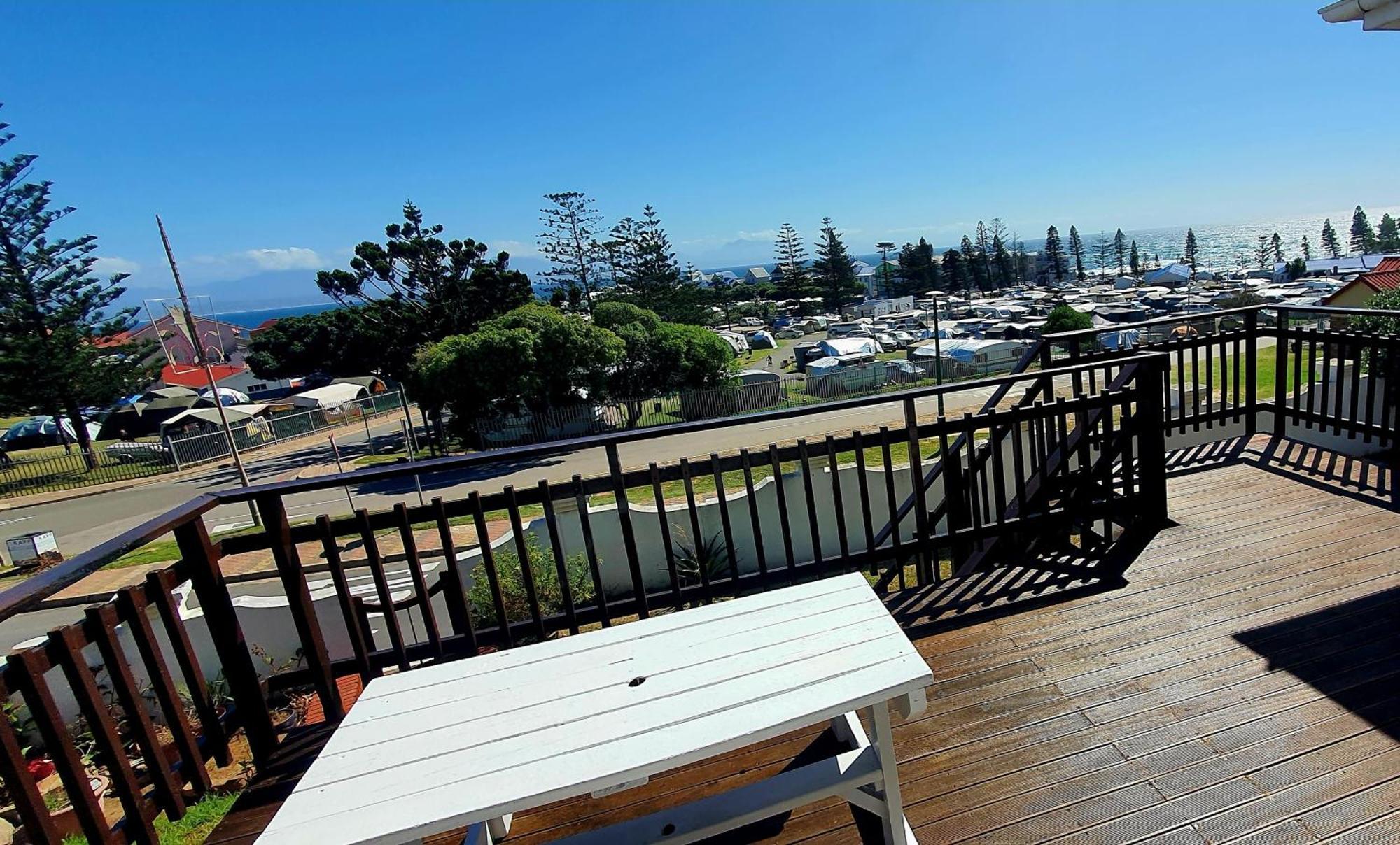 Point Village Hotel And Self Catering Mossel Bay Exterior photo